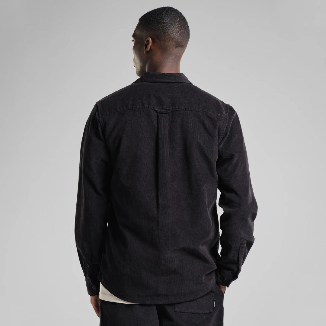 Hemd Varberg Corduroy Black von Dedicated Model zoom Rückseite